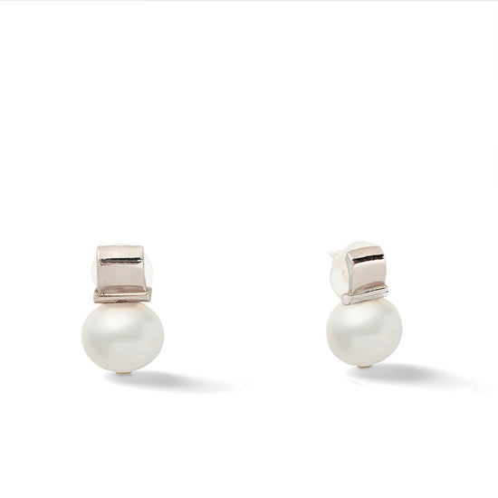 Smooth + Classic Sterling Pebble Pearl Posts