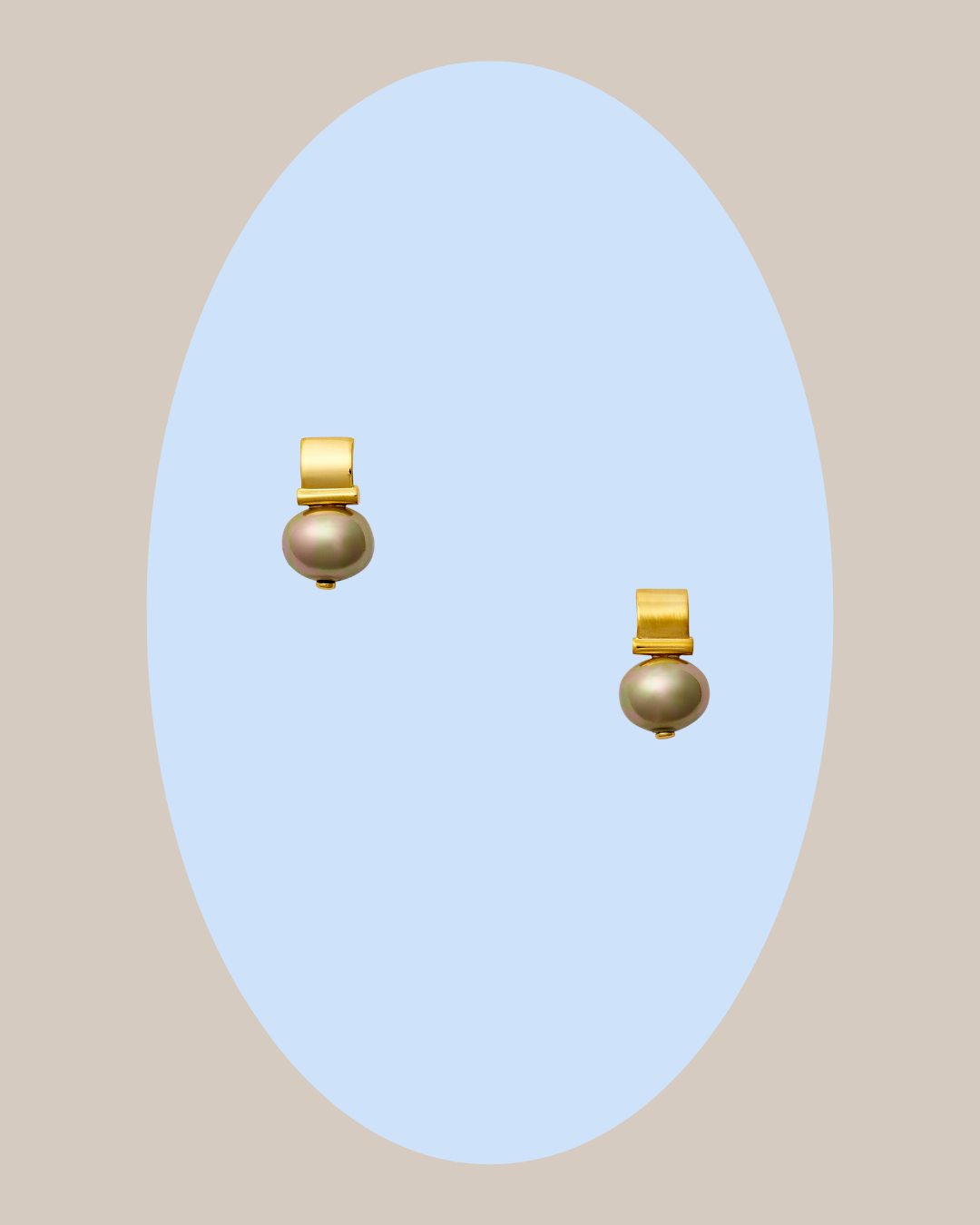 Biscuit Petite Pebble Pearl Post Earring