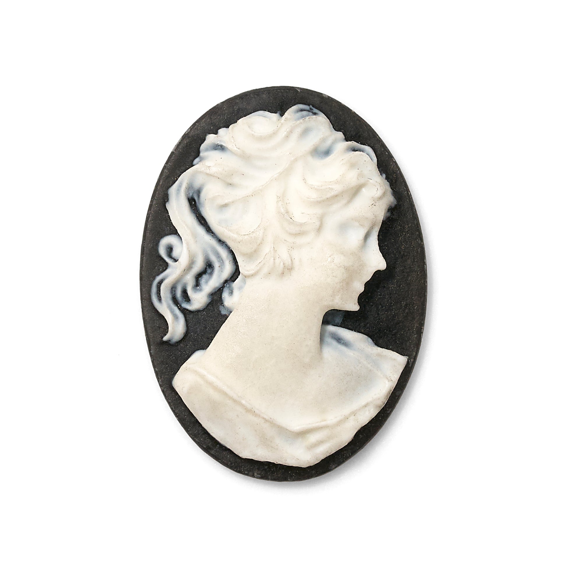 Grande Cameo Pearls Necklace