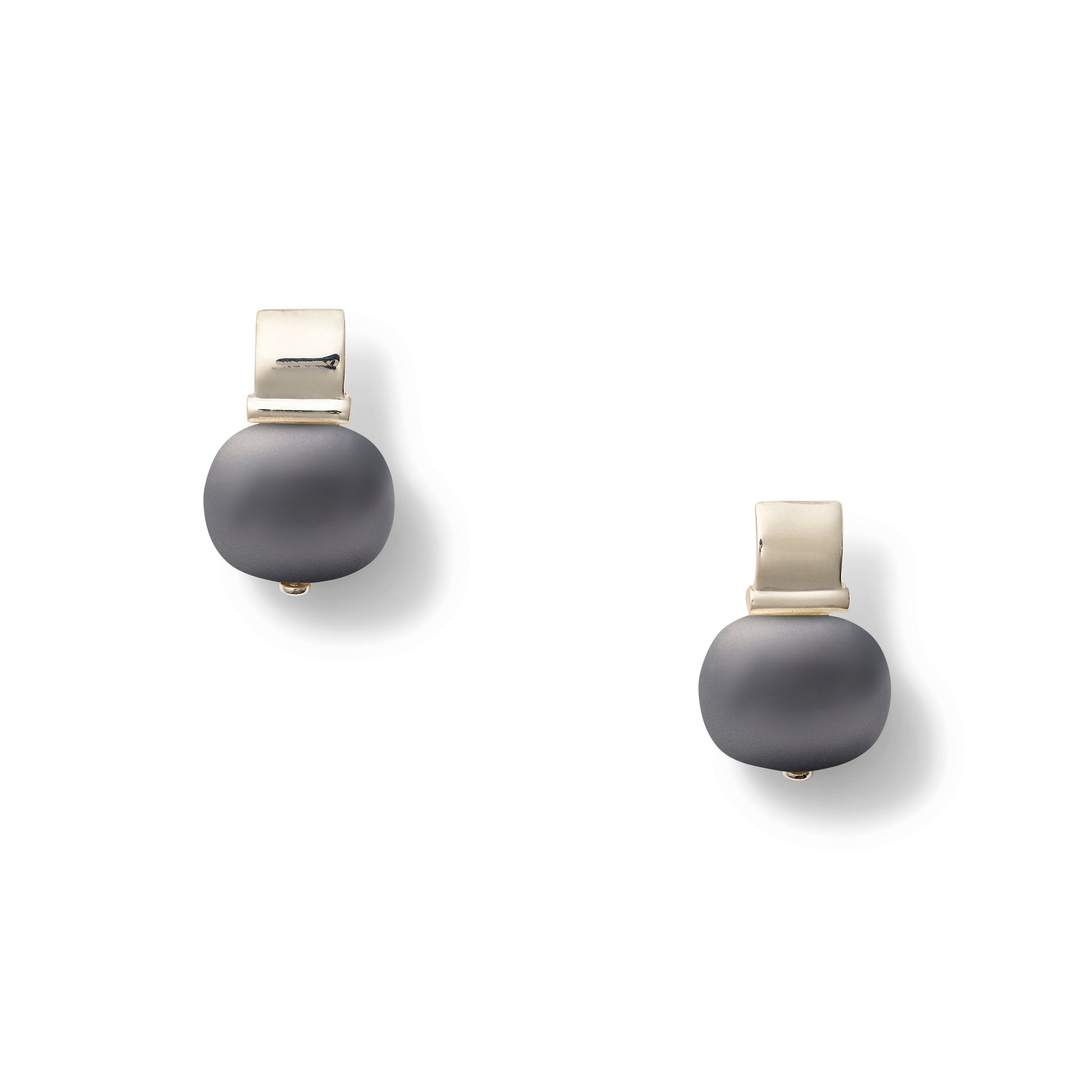 Smooth + Classic Sterling Pebble Pearl Posts Medium