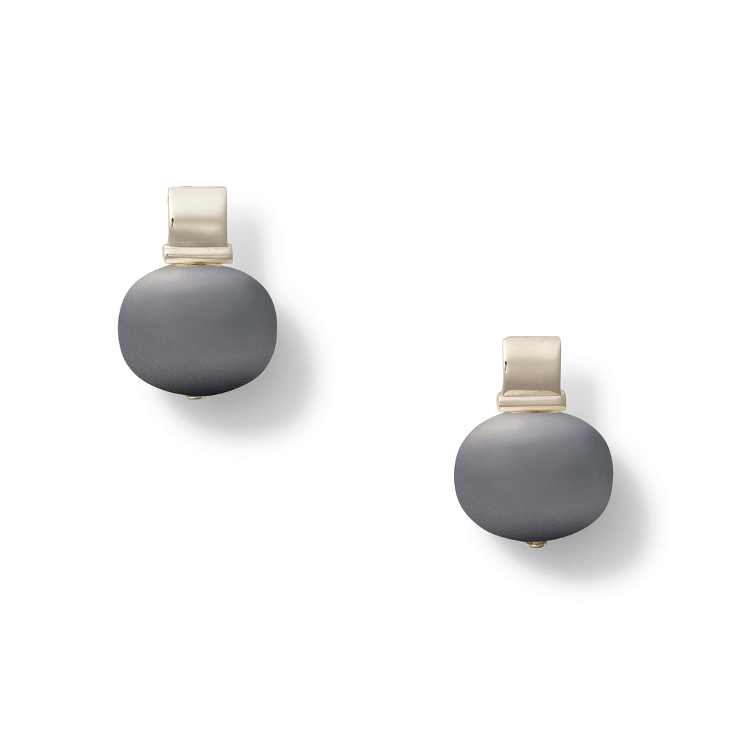 Sterling Statement Making Pebble Post~ Large