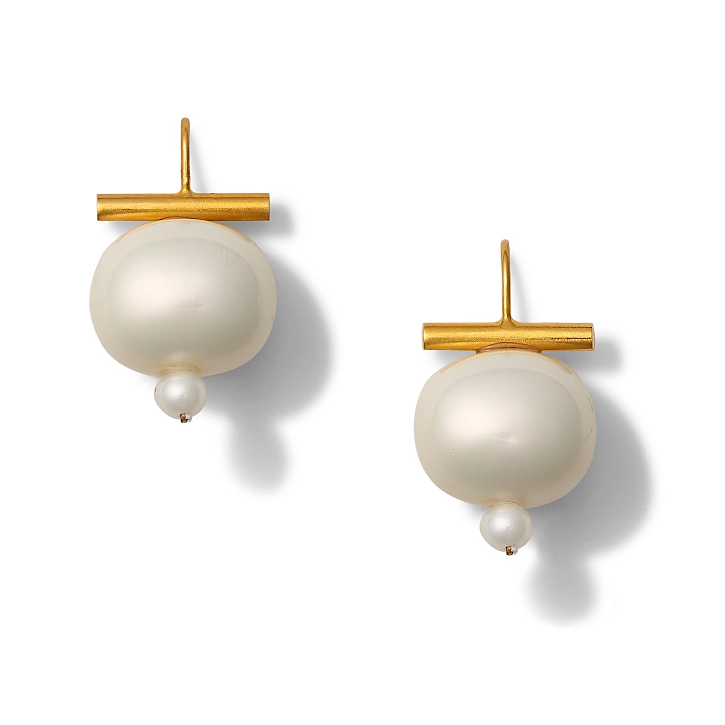 Pearl Pebble Dot earrings