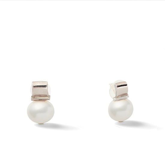 Smooth + Classic Sterling Pebble Pearl Posts Medium