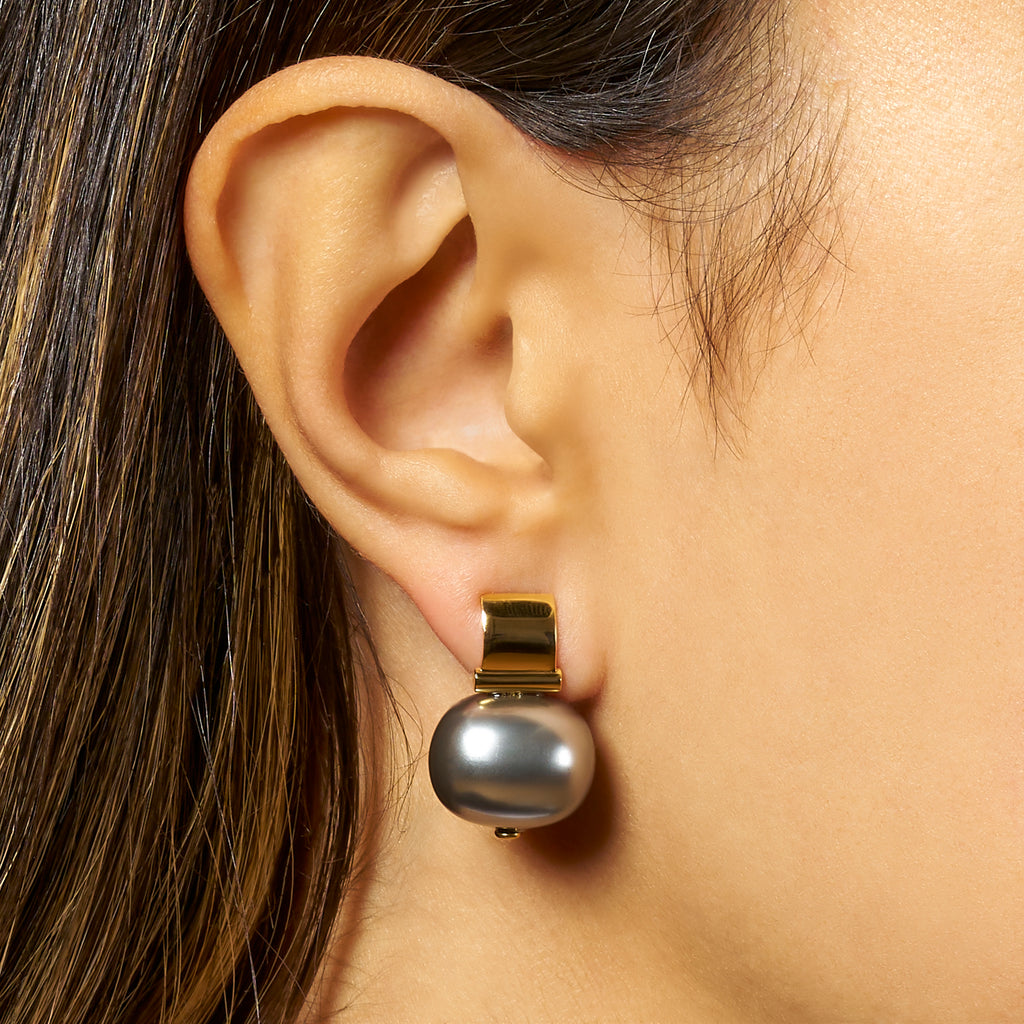 The Forever Fave Pebble Pearl Smooth Post Earring