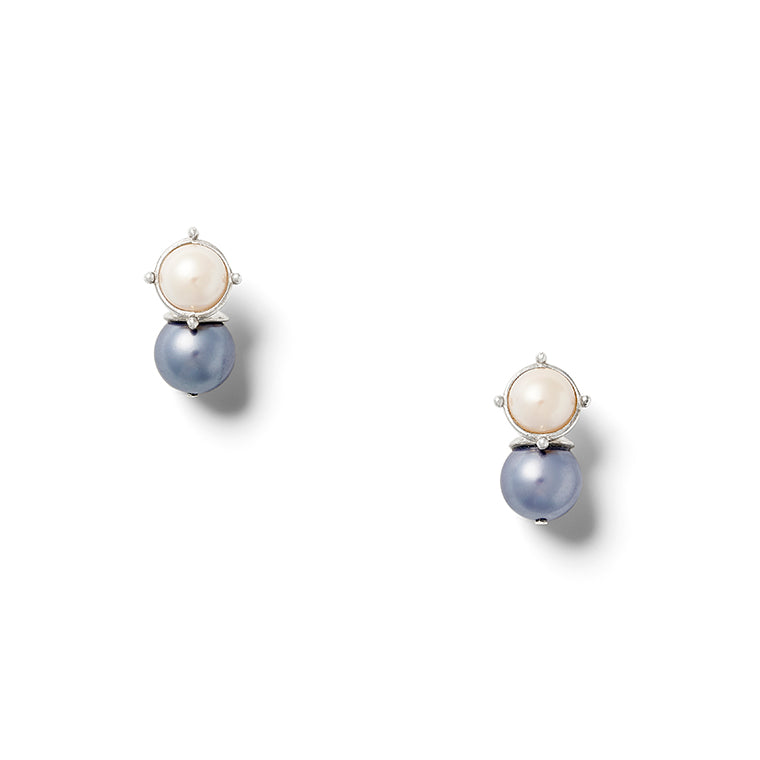 Load image into Gallery viewer, Periwinkle Lady Earring
