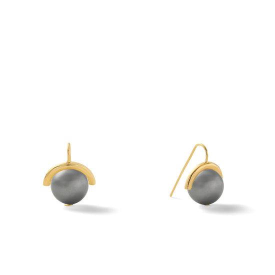 Load image into Gallery viewer, Medium Pearl Moon Earring ~ Gold
